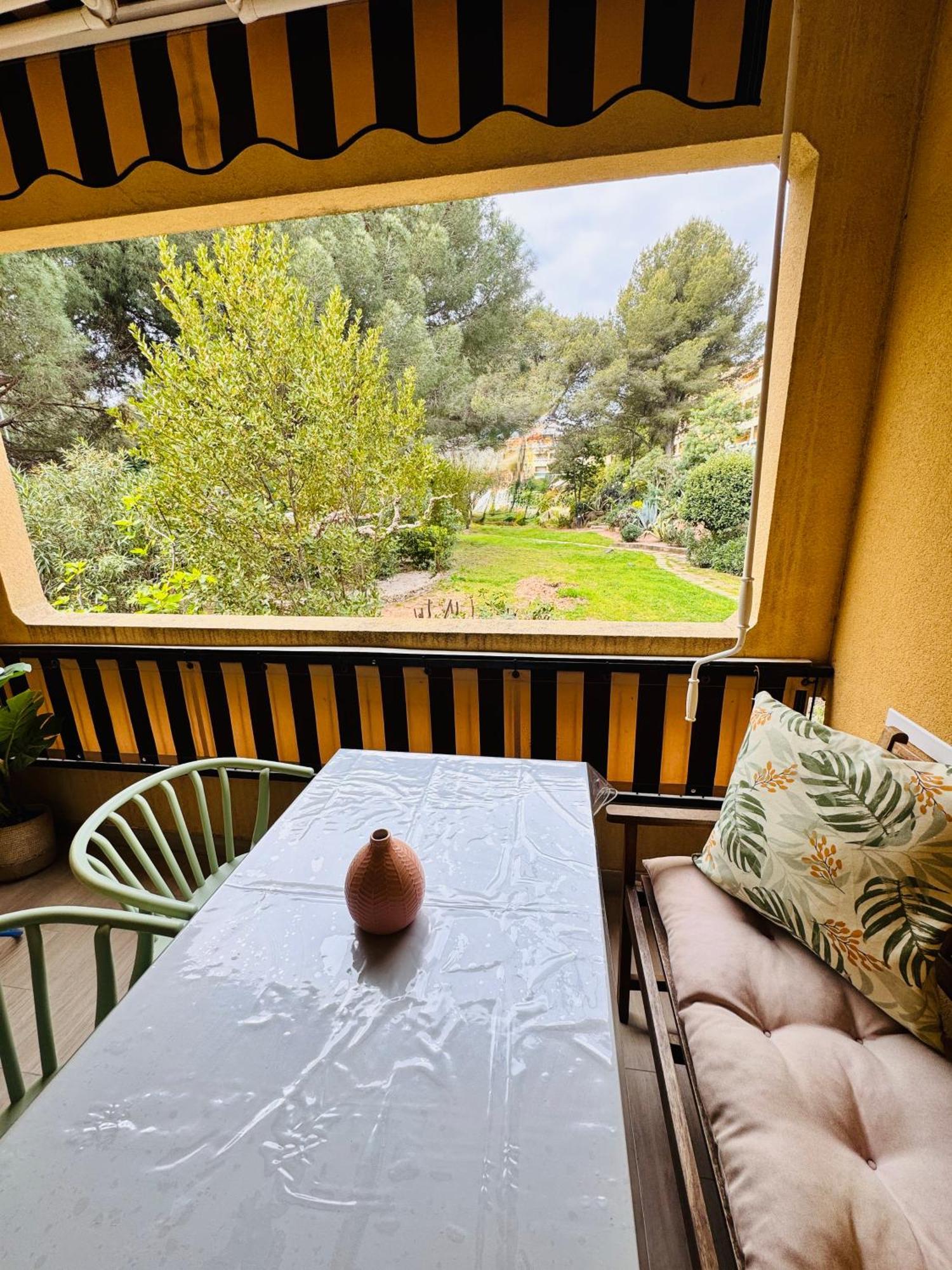 150m de la plage, appartement tout équipé Saint-Raphaël Extérieur photo