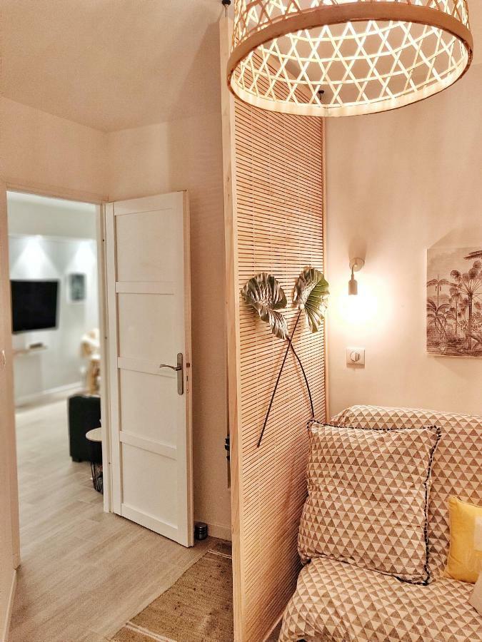 150m de la plage, appartement tout équipé Saint-Raphaël Extérieur photo
